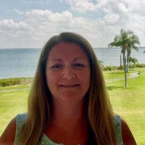 Meet your Posher, Elena